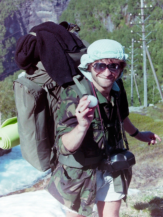 Dave and a snowball on the Rallar Road to Flam