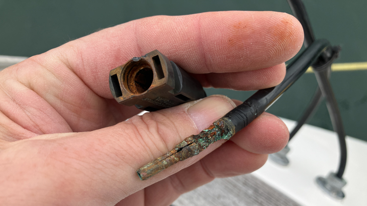 Rotten solar cable inside MC4 connector