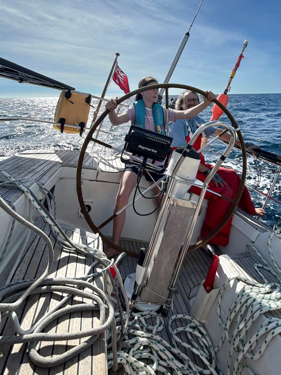 Berrima takes us in to Jervis Bay