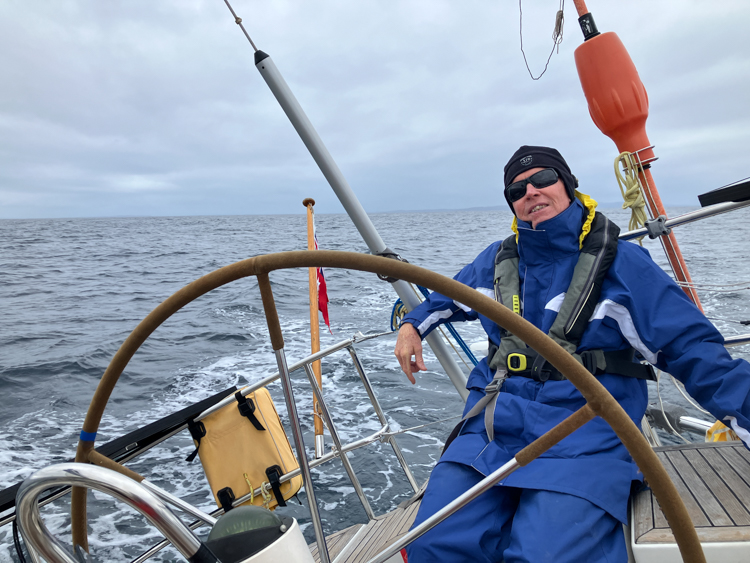 Brendon at 30 degrees of heel, on the way to Eden