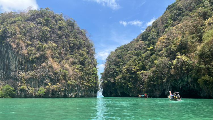 Leaving Hong Lagoon