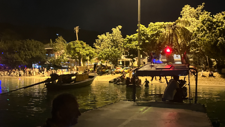 The madding crowds of Phi Phi