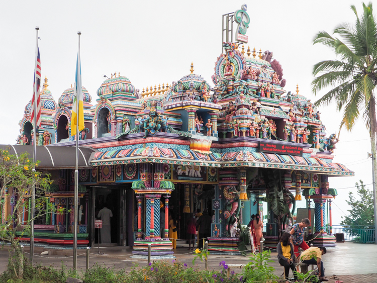 Sri Aruloli Thirumurugan temple