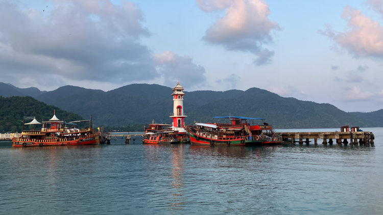 Bang Bao Pier